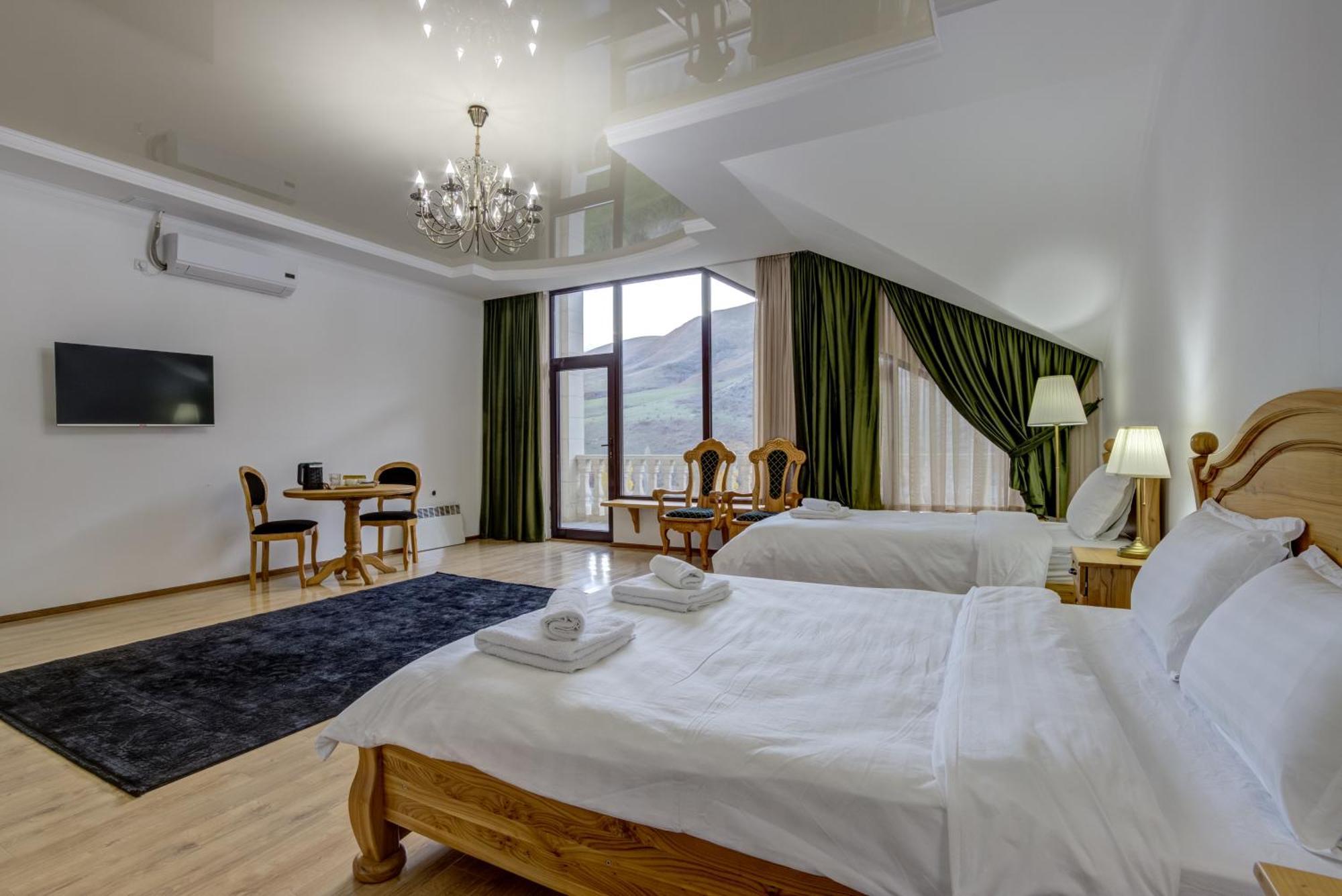 Mountain View Hot Spring Resort Kara-Bulak Екстериор снимка