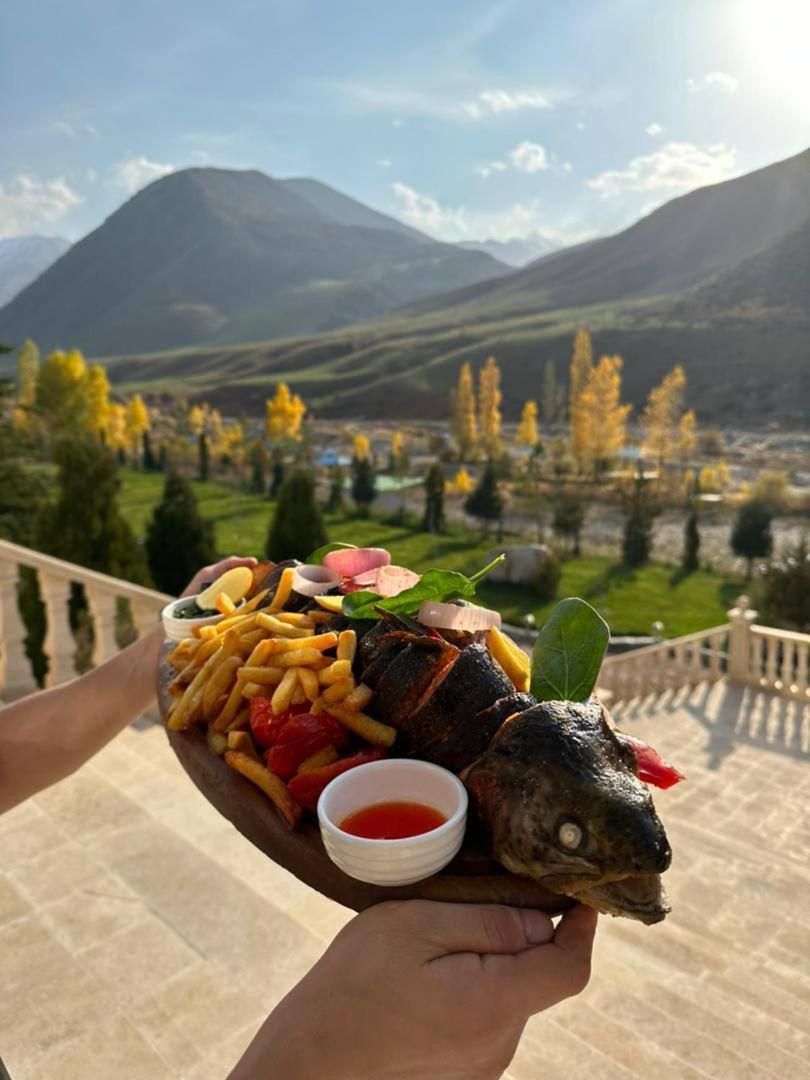 Mountain View Hot Spring Resort Kara-Bulak Екстериор снимка