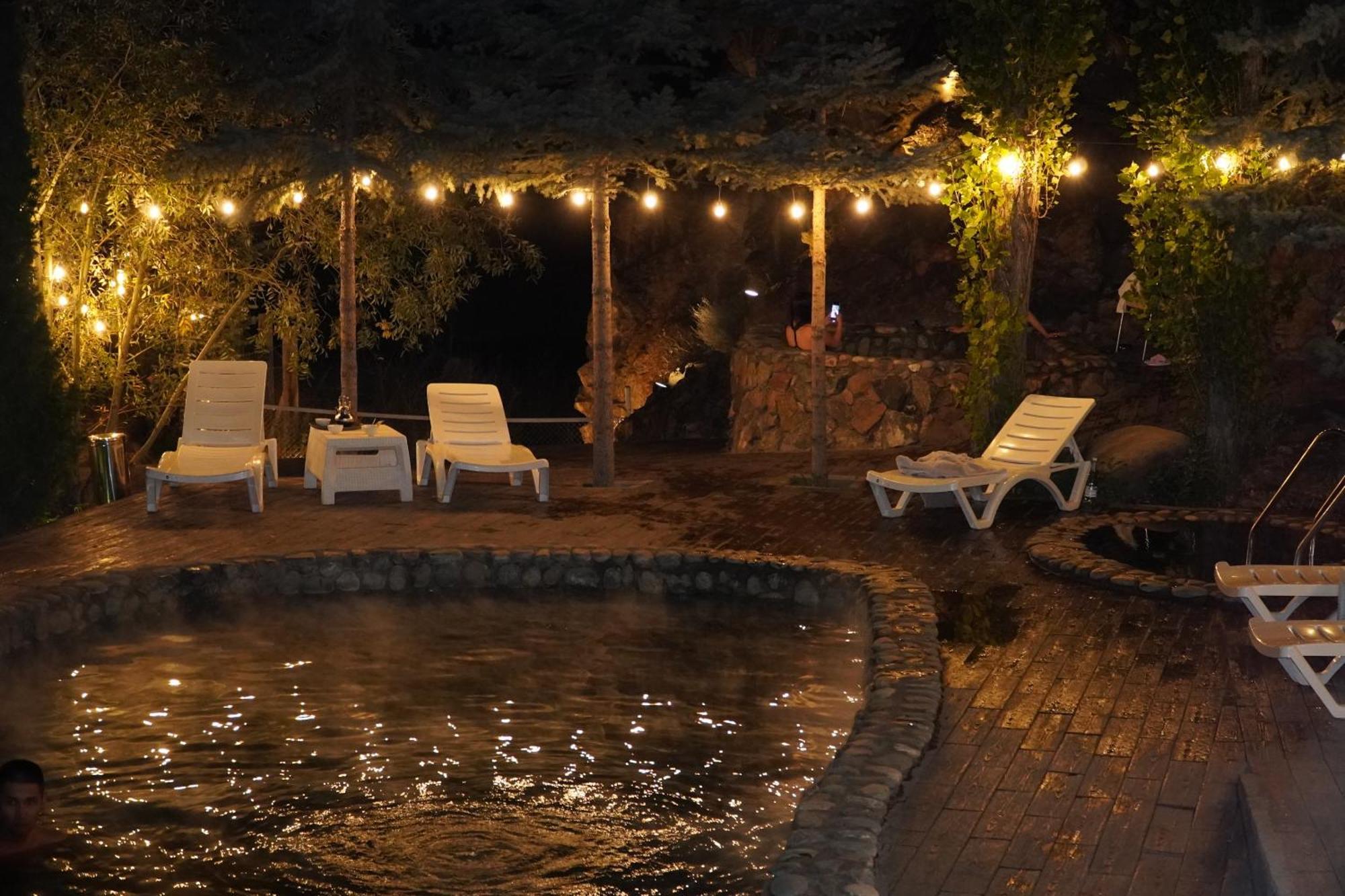 Mountain View Hot Spring Resort Kara-Bulak Екстериор снимка